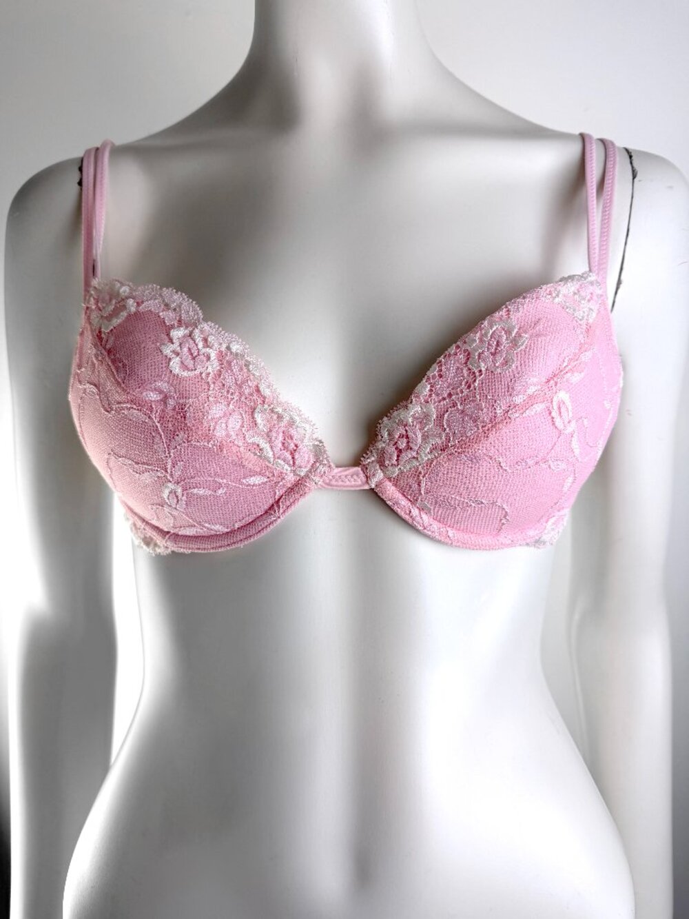 Huit Lingerie Lace Push-Up Bra Fench Luxury Pink Size 34B